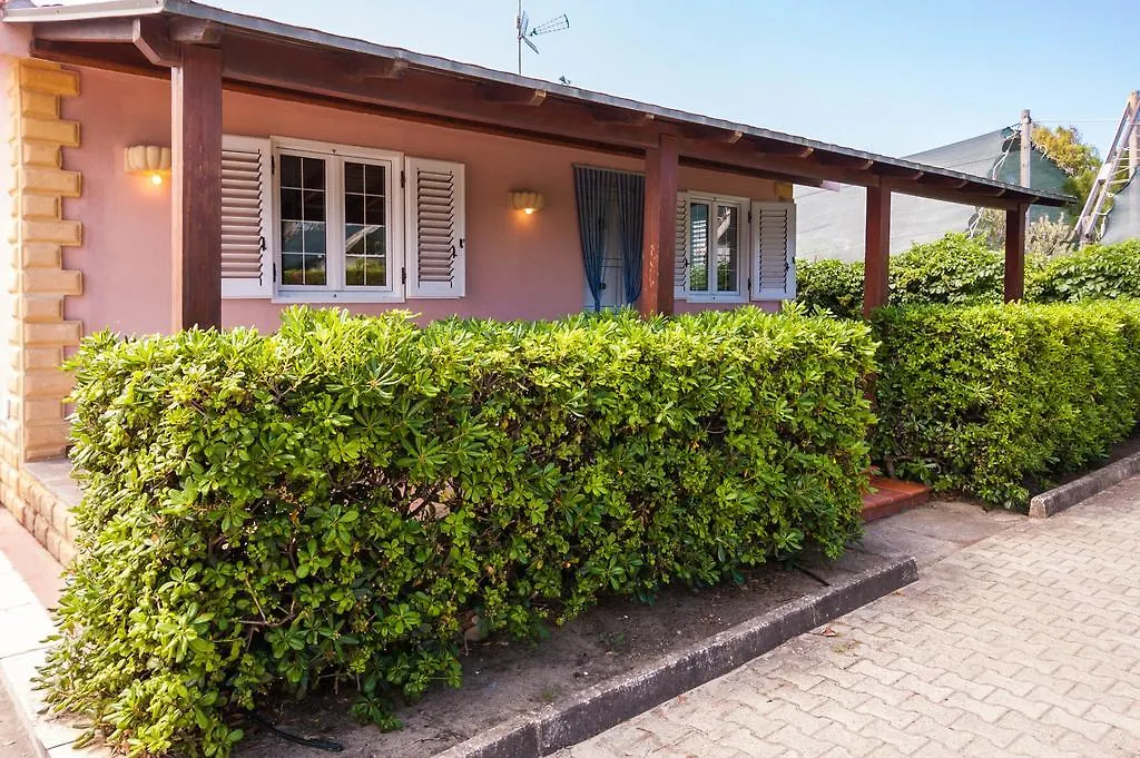 Casa vacanze Villa Cicas sul mare Campofelice Di Roccella