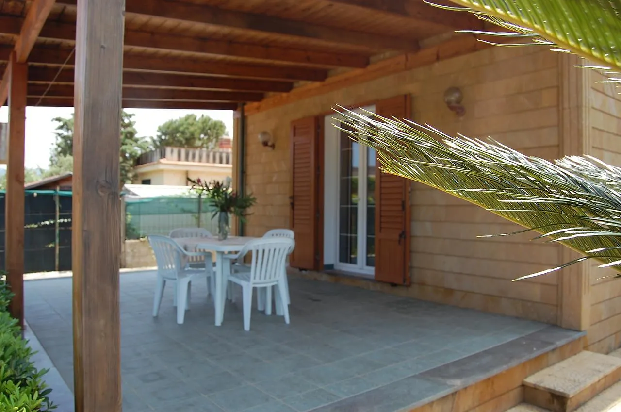 Casa vacanze Villa Cicas sul mare Campofelice Di Roccella